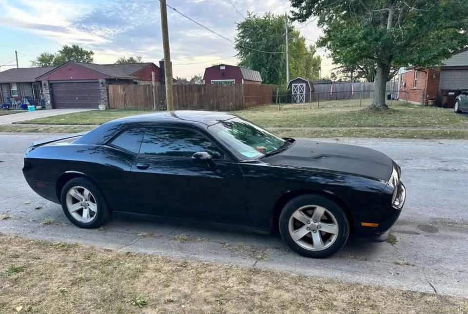 2014 Dodge Challenger 3rd Gen - Image 3 of 8