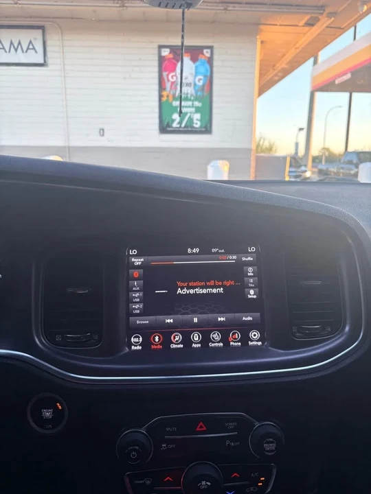 2018 Dodge Charger 7th Gen - Image 4 of 7