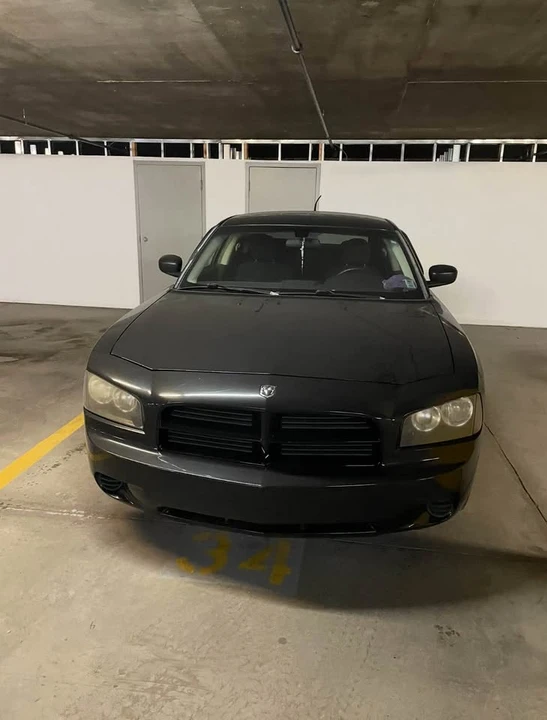 Dodge Charger - Image 2 of 8