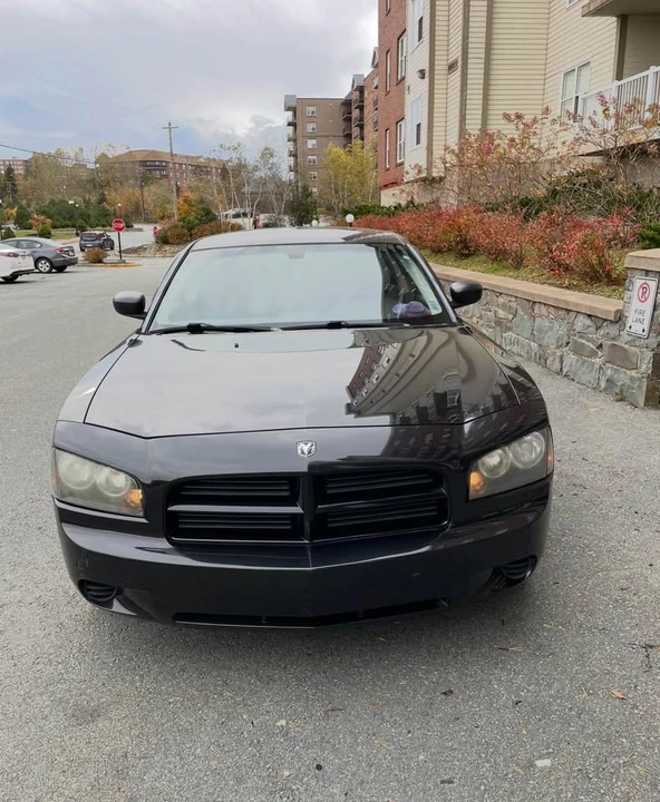 Dodge Charger - Image 5 of 8