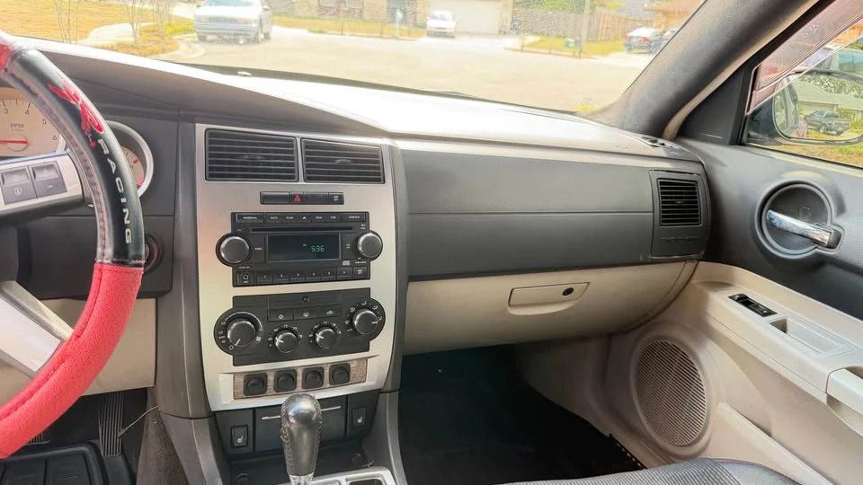2006 Dodge Charger 6th Gen - Image 6 of 8