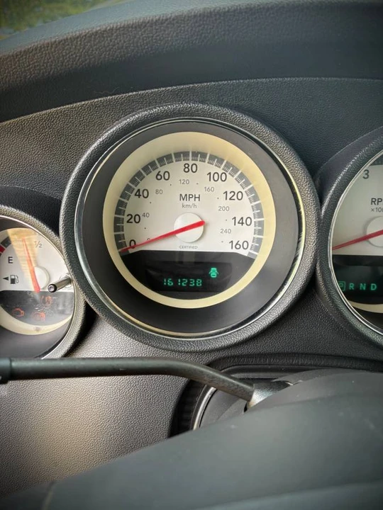 2010 Dodge Charger 6th Gen - Image 14 of 16