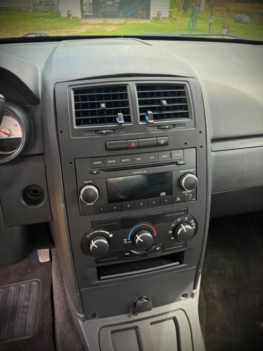 2010 Dodge Charger 6th Gen - Image 7 of 16