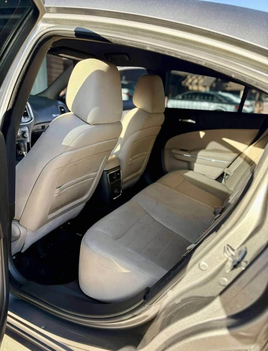 2012 Dodge Charger 7th Gen - Image 6 of 10