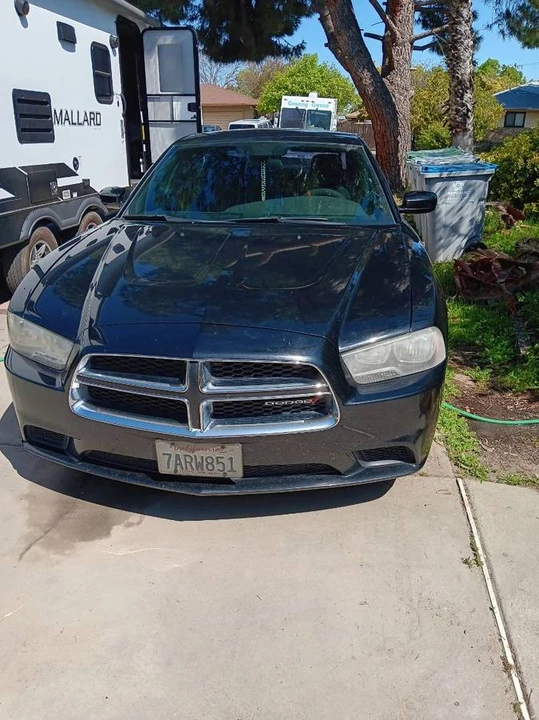 2013 Dodge Charger 7th Gen - Image 2 of 9