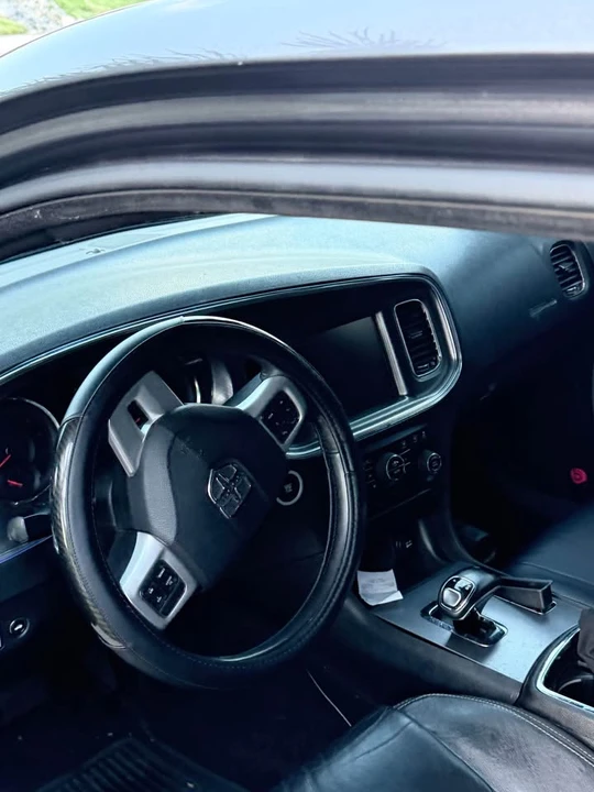 2014 Dodge Charger 7th Gen - Image 6 of 10