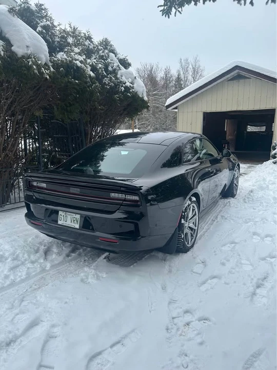 2024 Dodge Charger 8th Gen - Image 5 of 9