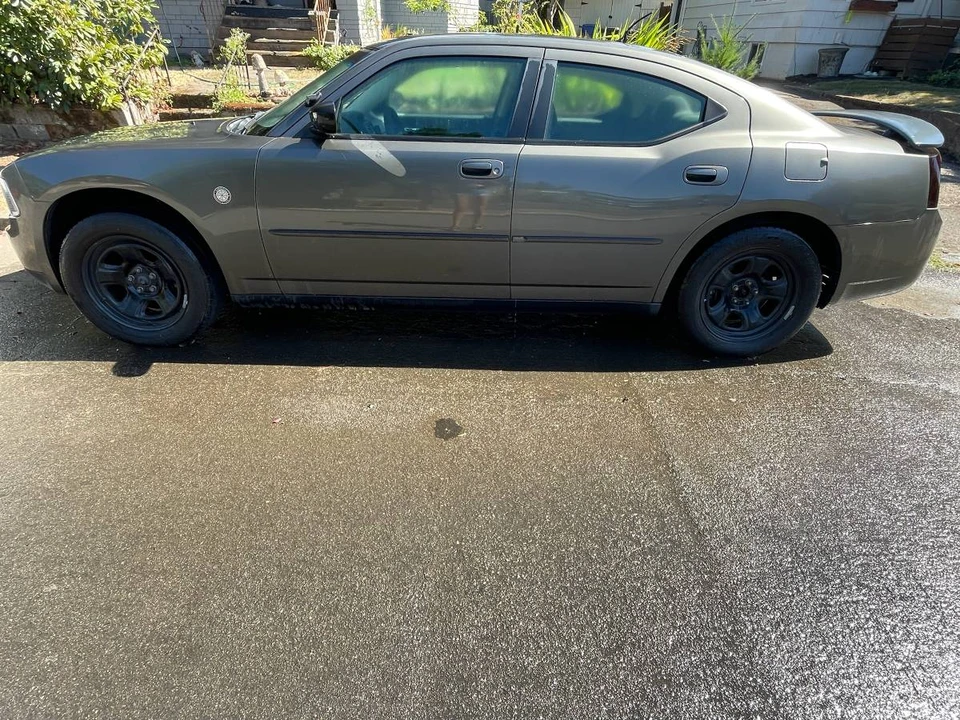 2008 Dodge Charger 6th Gen - Image 3 of 4