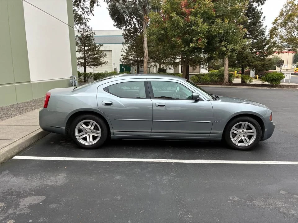 2006 Dodge Charger 6th Gen - Image 2 of 7