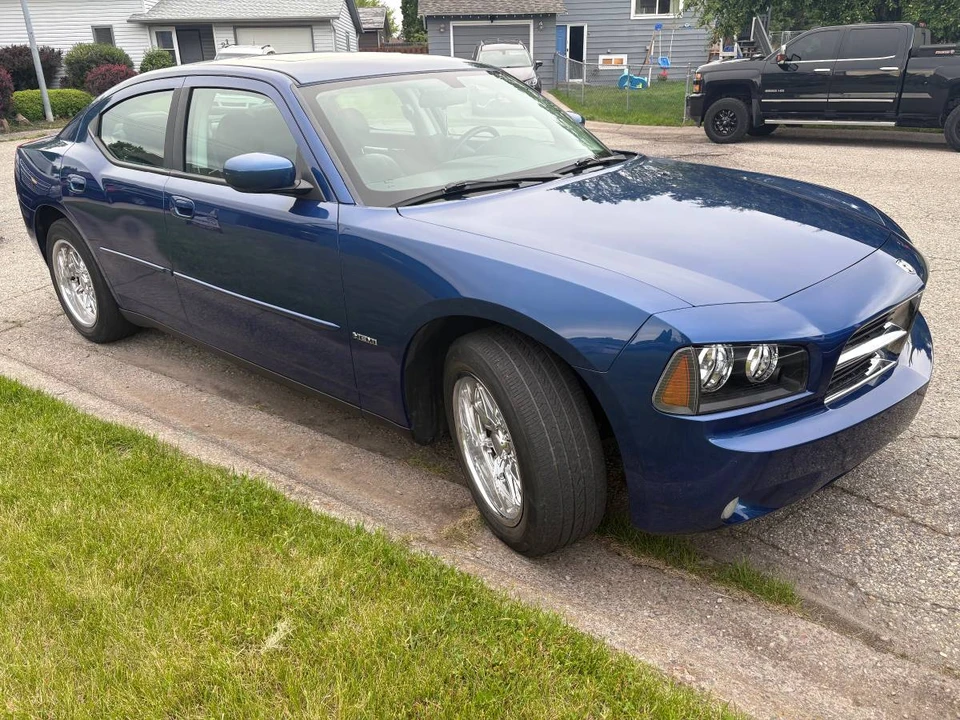 2009 Dodge Charger 6th Gen - Image 4 of 7