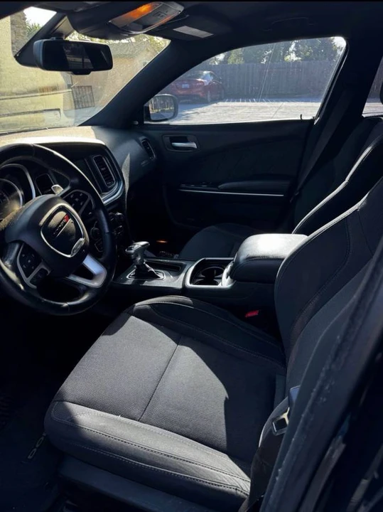 2016 Dodge Charger 7th Gen - Image 2 of 9