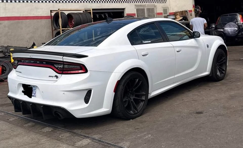 2020 Dodge Charger SRT Hellcat 7th Gen - Image 5 of 6