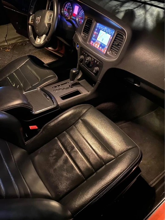 2011 Dodge Charger 7th Gen - Image 8 of 10