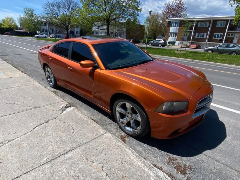 2011 Dodge Charger 7th Gen - Image 2 of 10
