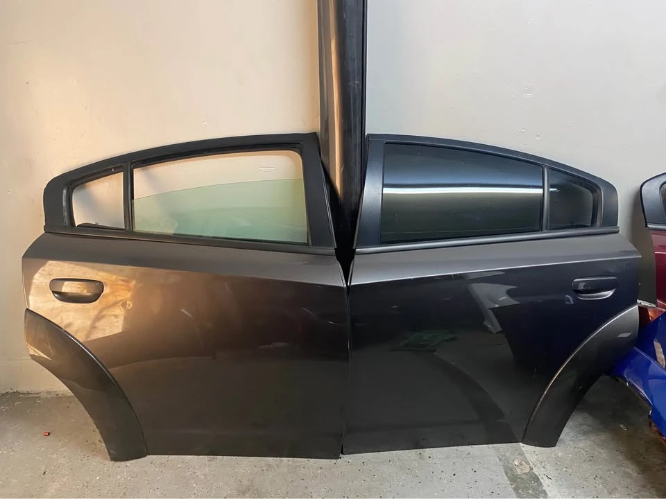 Parts & Memorabilia Bodywork - Image 5 of 5