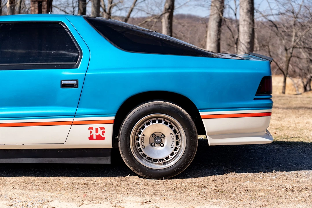 Dodge Daytona - Image 13 of 31