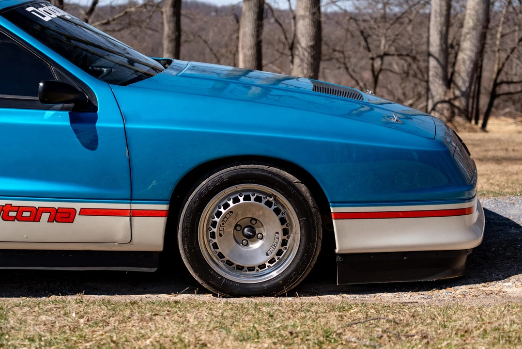 Dodge Daytona - Image 16 of 31