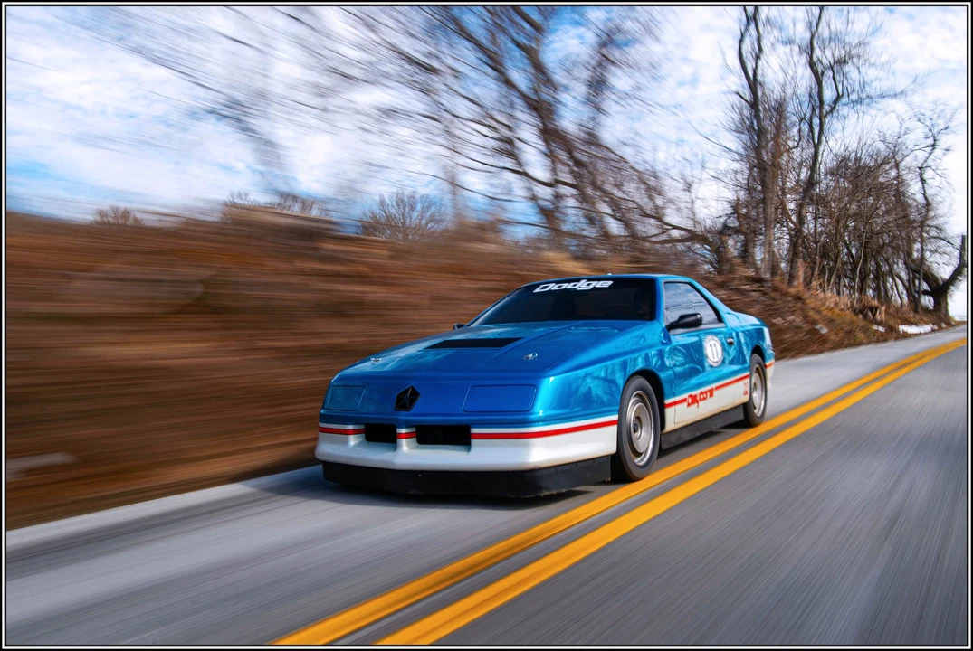 Dodge Daytona - Image 4 of 31