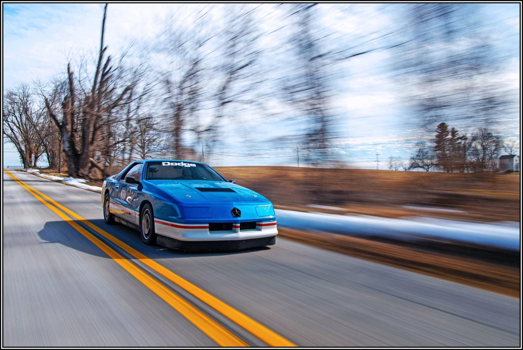 Dodge Daytona - Image 3 of 31