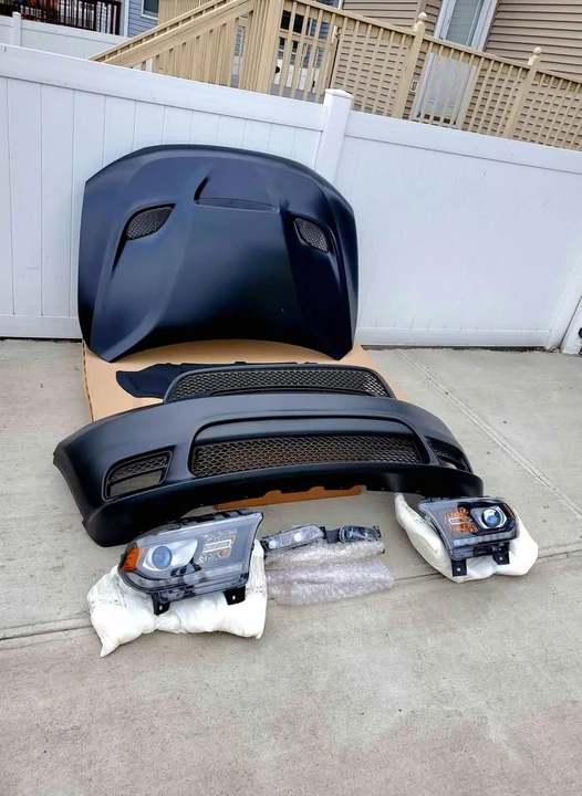 2011 Parts & Memorabilia Bodywork - Image 9 of 9