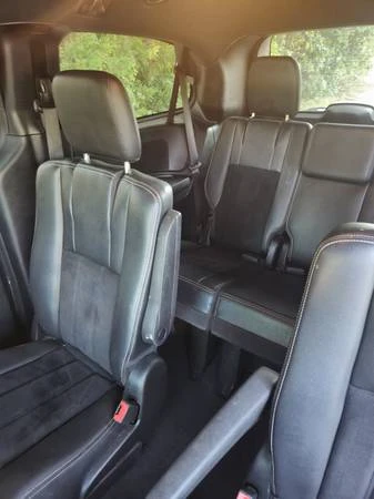 2018 Dodge Caravan - Image 4 of 5