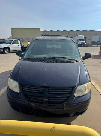 2005 Dodge Caravan - Image 4 of 6