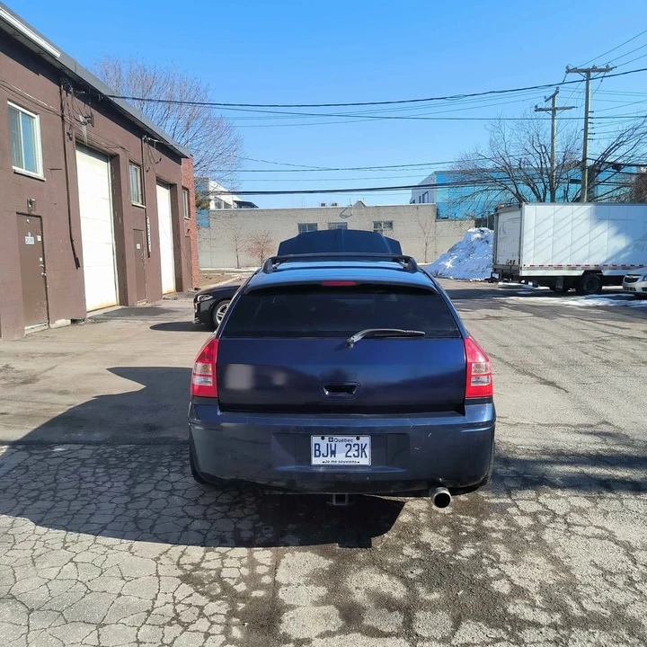 Dodge Magnum - Image 7 of 10