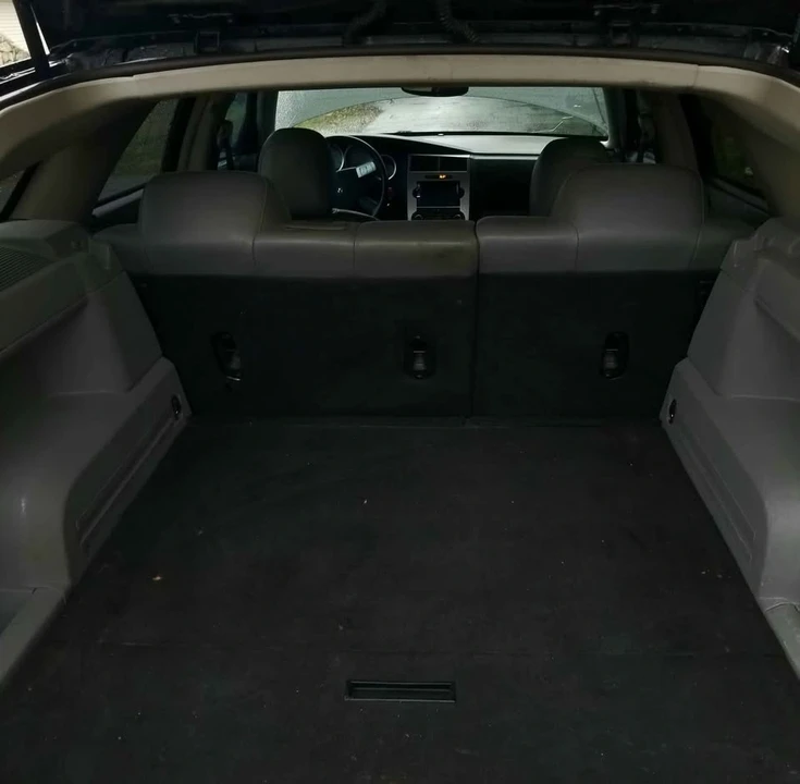Dodge Magnum 2nd Gen Wagon - Image 10 of 10