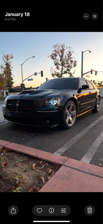 2006 Dodge Magnum SRT8 2nd Gen - Image 2 of 9