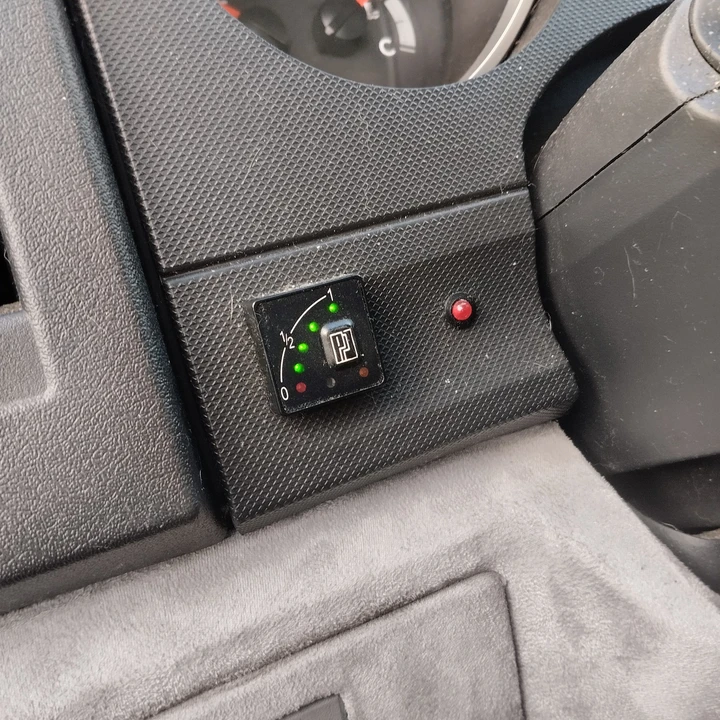 Dodge Nitro - Image 18 of 20