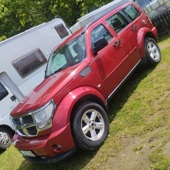 Dodge Nitro - Image 2 of 20