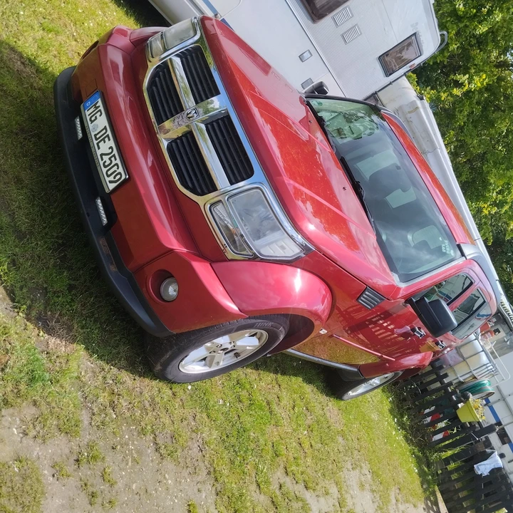 Dodge Nitro - Image 8 of 20