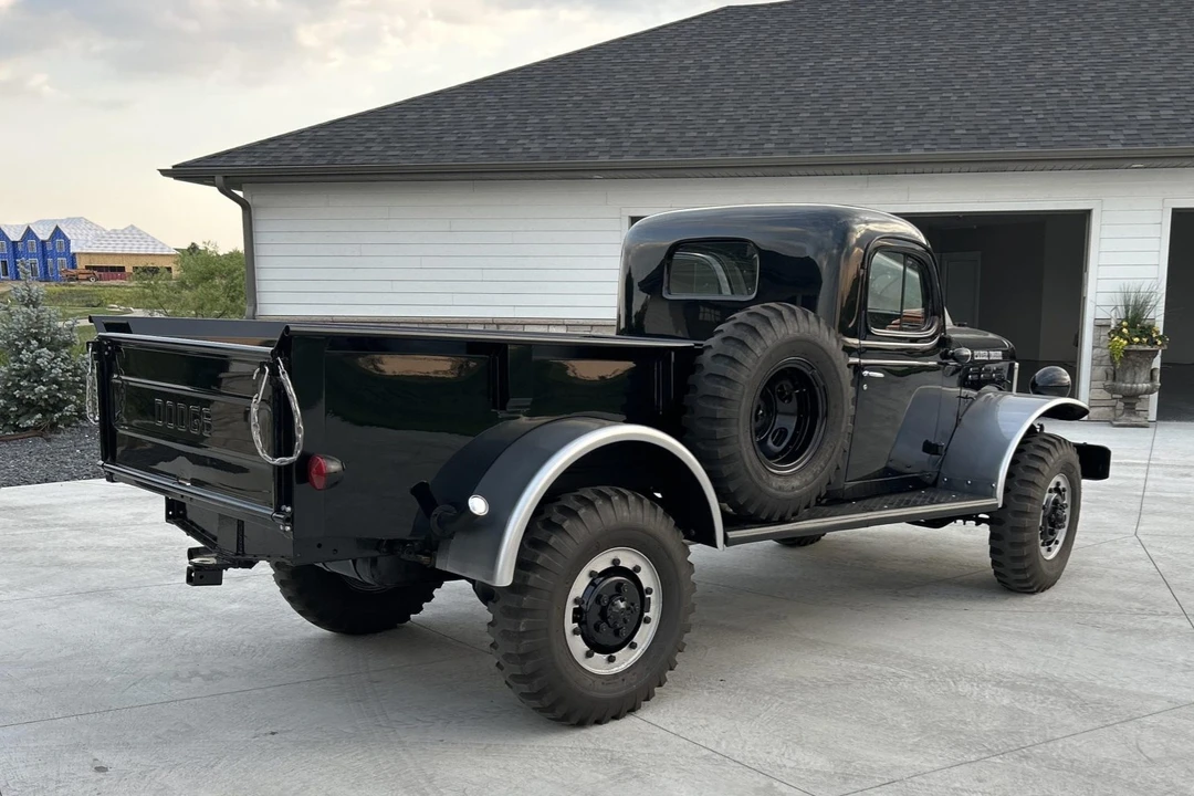Dodge Power Wagon - Image 9 of 31