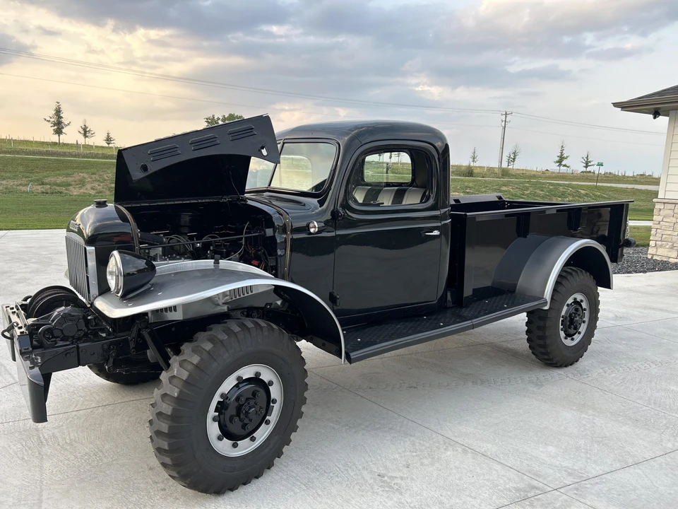 Dodge Power Wagon - Image 14 of 31