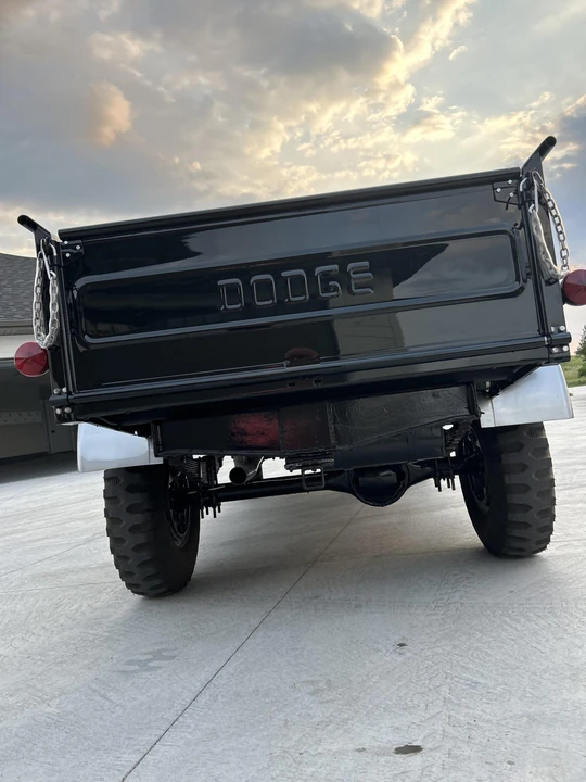 Dodge Power Wagon - Image 28 of 31