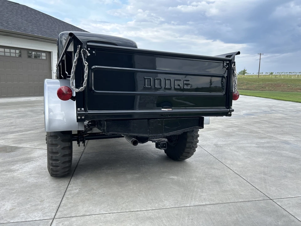 Dodge Power Wagon - Image 10 of 31
