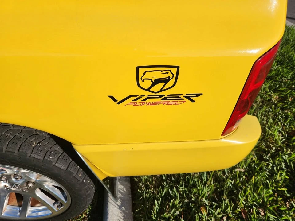 2005 Dodge Viper - Image 8 of 10