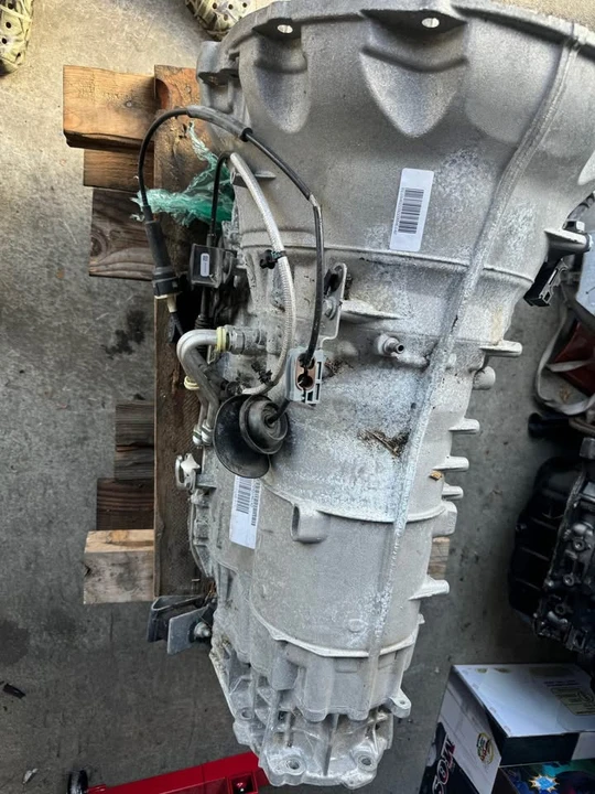 Parts & Memorabilia Gearboxes - Image 4 of 10