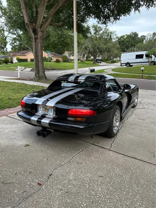 1996 Dodge Viper 2nd Gen - Image 2 of 3