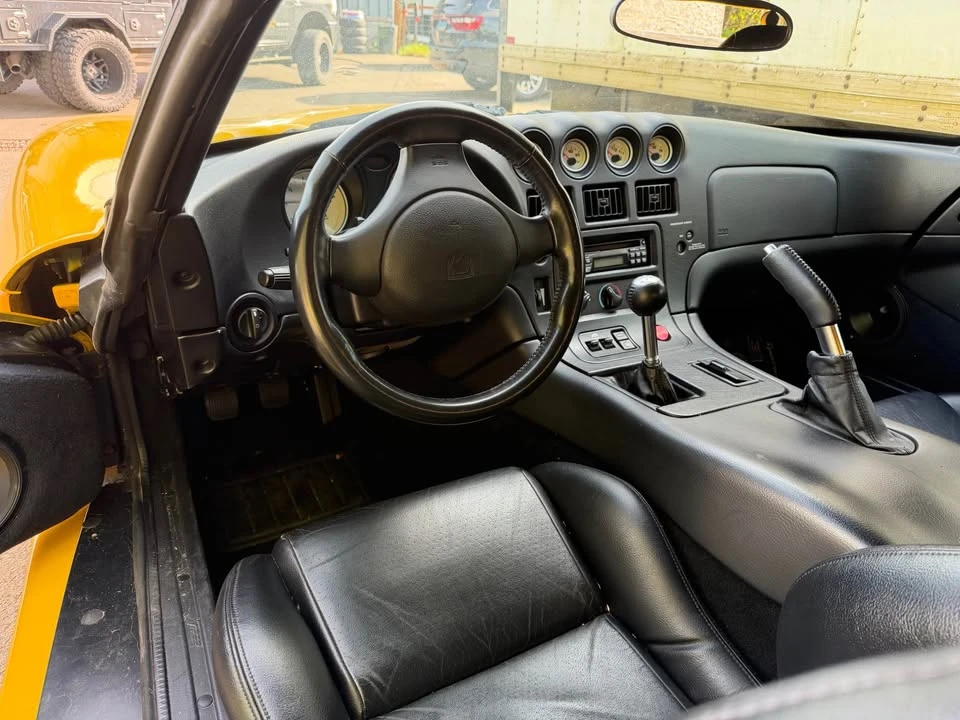 2001 Dodge Viper - Image 7 of 10