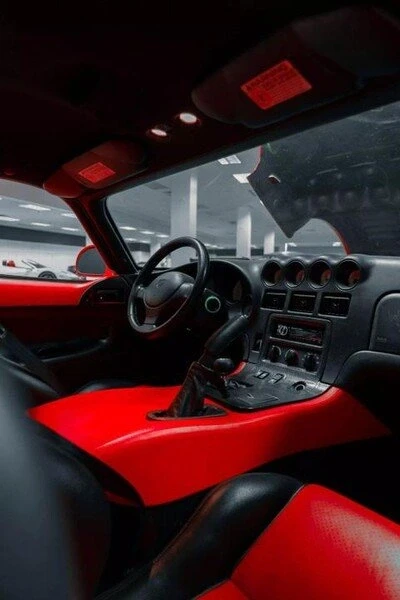 1997 Dodge Viper GTS 2nd Gen - Image 5 of 10