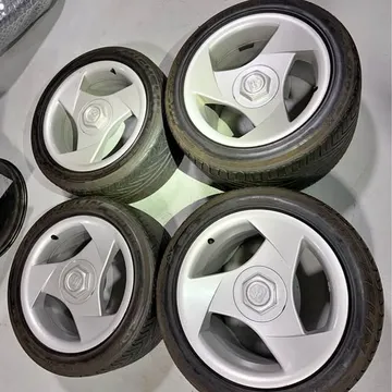 Dodge Viper 3-Spoke Wheels and Michelin Pilot Sport Tires