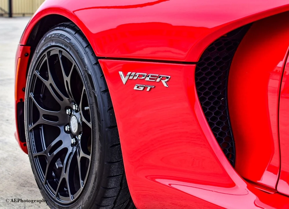 Dodge Viper 5th Gen - Image 4 of 19