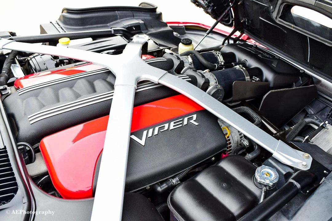 Dodge Viper 5th Gen - Image 18 of 19