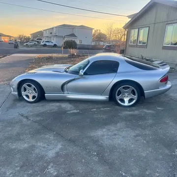 Dodge Viper GTS