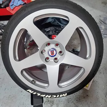 Dodge Viper HRE 305M Wheels and Tires