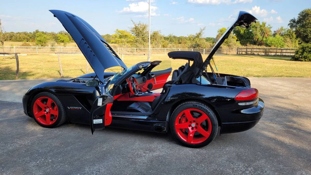 2004 Dodge Viper - Image 6 of 18