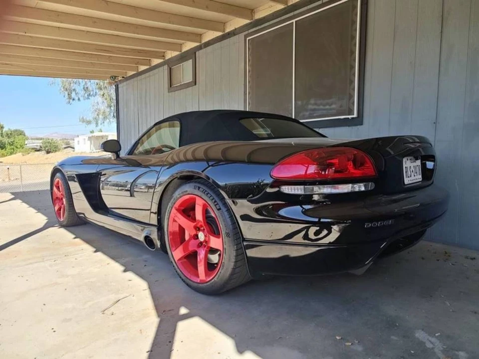 2004 Dodge Viper - Image 3 of 18