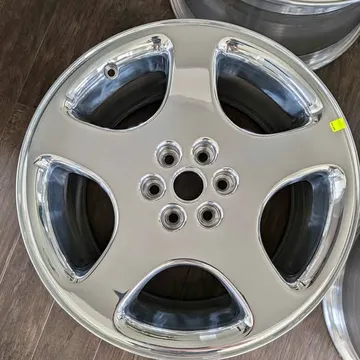Dodge Viper OEM 18" Wheels