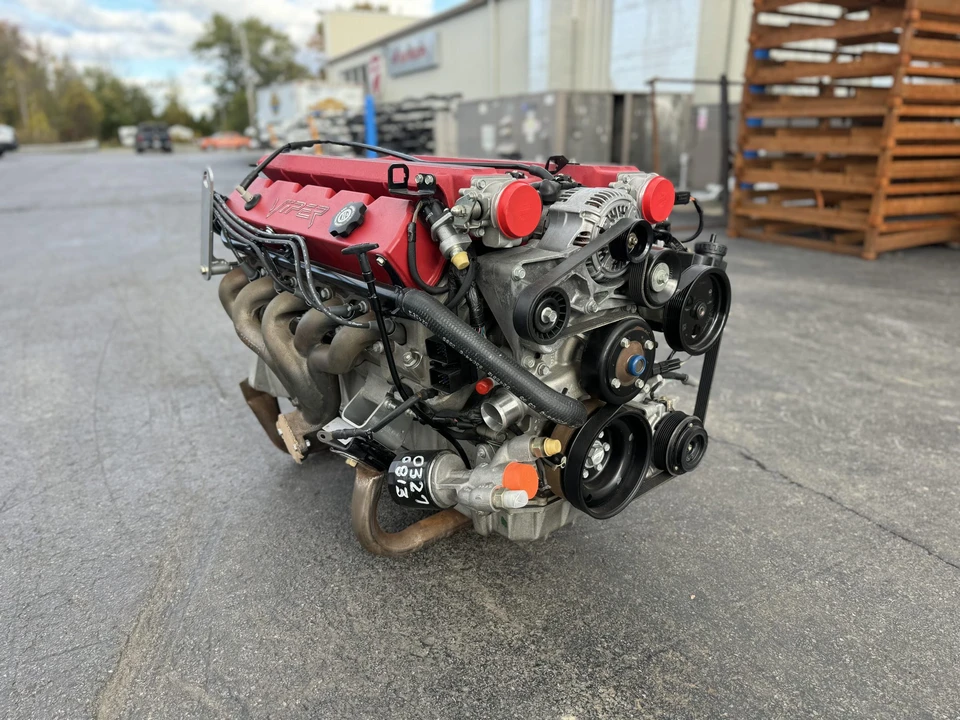 Parts & Memorabilia Engines - Image 7 of 31